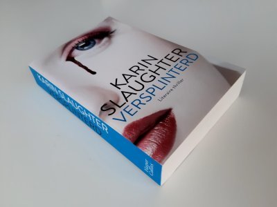 Boek met de titel: Versplinterd