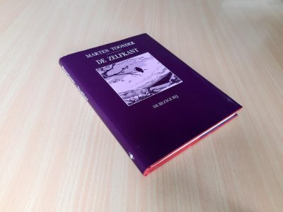 Boek met de titel: De zelfkant