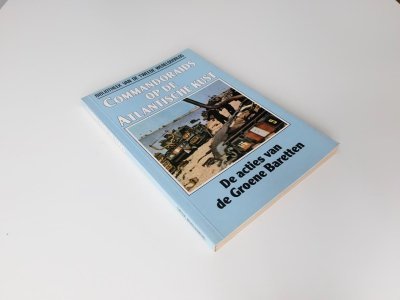 Boek met de titel: Commandoraids op de Atlantische kust - de acties van de groene baretten nr 51