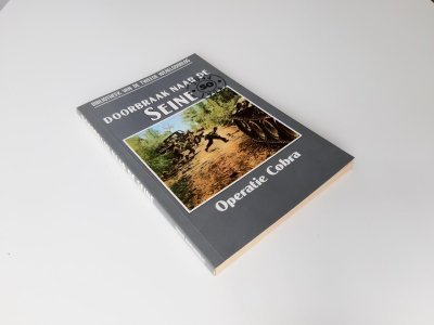 Boek met de titel: Doorbraak naar de Seine - Operatie Cobra nr 53
