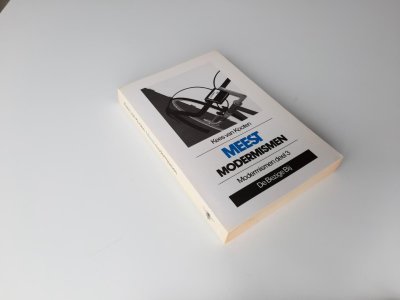 Boek met de titel: Meest Modermismen, deel 3