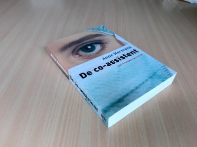 Boek met de titel: De co-assistent
