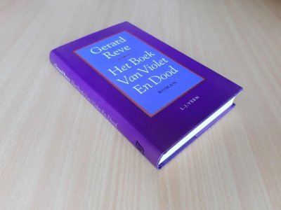 Boek met de titel: Het boek van violet en dood