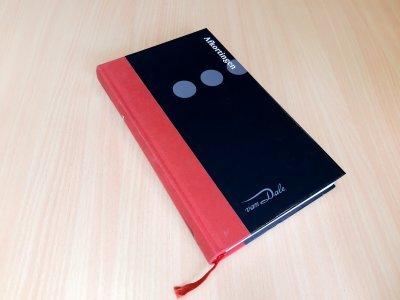 Tweedehands boek: Afkortingen van Dale van auteur Theo de Boer, Marc de Smit - Hardcover met linnen band en leeslint. Boekje oogt als nieuw! Binnenin schoon, onbeschreven en netjes.