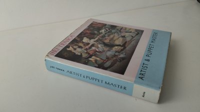 Boek met de titel: Artist & Puppet Master