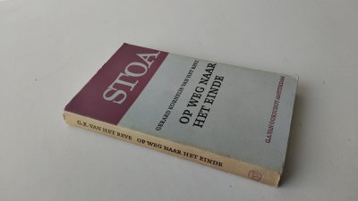 Boek met de titel: Op weg naar het einde