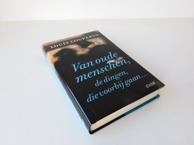 Boek met de titel: Van oude menschen, de dingen, die voorbij gaan