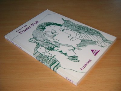 Tweedehands boek: Trauer-Fall van auteur Chris Paul - Paperback, in goede staat.