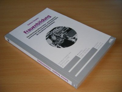 Tweedehands boek: Migration, Sprache und Identitat van auteur Sabine Templin - Paperback, in goede staat.