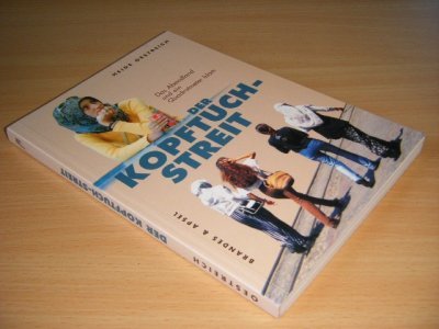 Boek met de titel: Der Kopftuch-Streit