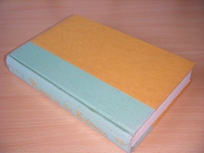 Tweedehands boek: Women in the Kibbutz van auteur Lionel Tiger and Joseph Shepher - Hardcover, name on title page, in good condition.