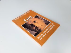 Boek met de titel: Tito - Soldaat, Partizanenleider en president van Joegoslavië nr 45