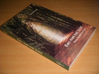 Boek met de titel: Een met het licht