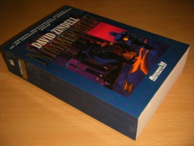 Tweedehands boek: Nimmermeer van auteur David Zindell; Annemarie van Ewijck - Paperback, met leesvouwen, in goede staat.