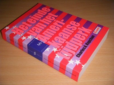 Tweedehands boek: Het einde van het Amerikaanse tijdperk van auteur Charles A. Kupchan - Paperback, iets scheefgelezen, met leesvouwen, in goede staat.