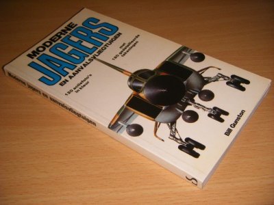 Boek met de titel: Moderne jagers en aanvalsvliegtuigen