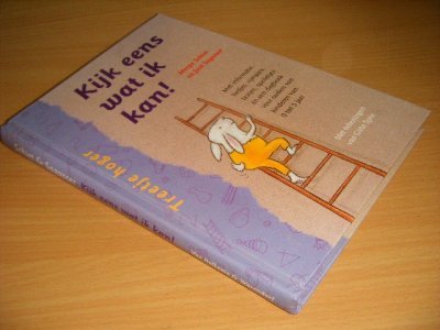 Tweedehands boek: Kijk eens wat ik kan! van auteur Marga Schiet en Jose Sagasser - Gebonden, in zeer goede staat. Geillustreerd.