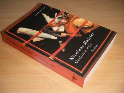 Boek met de titel: Gesloten huis