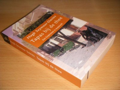 Tweedehands boek: Tapas bij de thee van auteur Hugh Seymour-Davies - Pocket, in goede staat.
