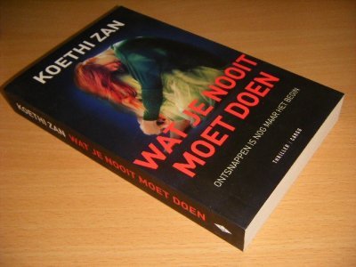 Boek met de titel: Wat je nooit moet doen