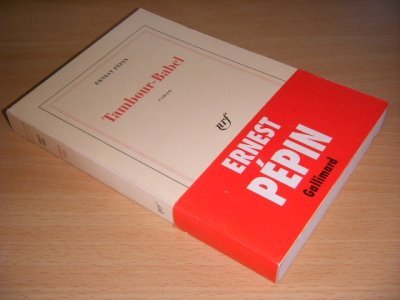 Boek met de titel: Tambour-Babel