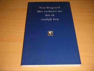 Boek met de titel: Het verbaast me dat ik vrolijk ben