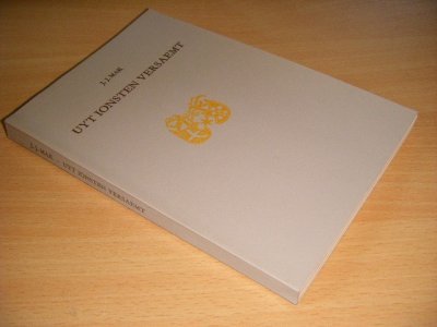 Tweedehands boek: Uyt ionsten versaemt van auteur J.J. Mak - Paperback, naam op schutblad, in goede staat.