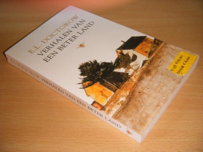 Boek met de titel: Verhalen van een beter land