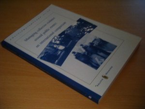 Boek met de titel: Managing collective action violence around public events: an international comparison