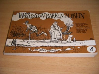 Tweedehands boek: Vader en zoon bakken 'm bruin van auteur Peter van Straaten - Paperback in oblongformaat, gebruikssporen, in goede staat. Geillustreerd.