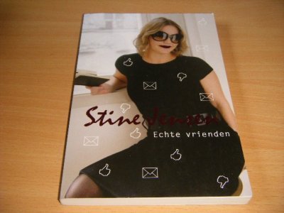 Tweedehands boek: Echte vrienden van auteur Stine Jensen - Paperback, in goede staat.