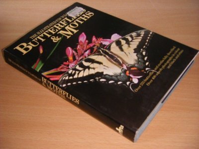 Boek met de titel: The Illustrated Encyclopedia of Butterflies and Moths
