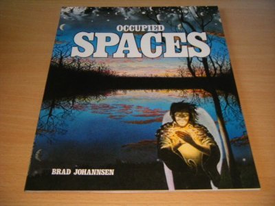 Tweedehands boek: Occupied Spaces van auteur Brad Johannsen - Paperback, in good condition. 