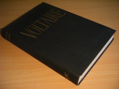 Boek met de titel: Voltaire: Burger en edelman