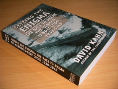 Tweedehands boek: Seizing the Enigma van auteur David Kahn - Paperback, creases in spine, in good condition. With pictures.