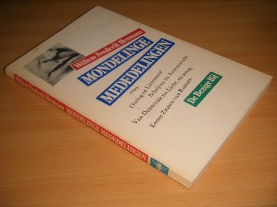 Tweedehands boek: Mondelinge mededelingen van auteur Willem Frederik Hermans - Paperback, met leesvouwen, gebruikssporen, naam op titelblad, vlekjes op bladsnede, in redelijke staat.