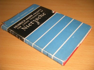 Boek met de titel: The Living Thoughts of Nietzsche