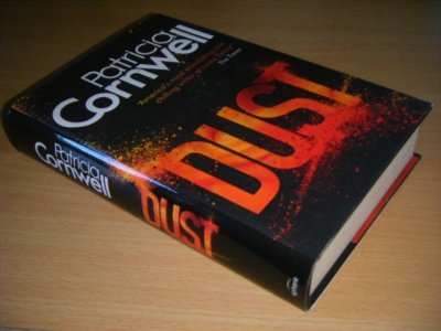 Tweedehands boek: Dust van auteur Patricia Cornwell - Hardcover with dustjacket, in good condition.