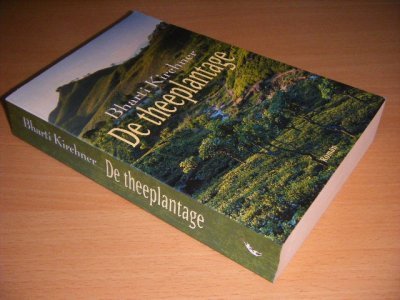 Boek met de titel: De theeplantage
