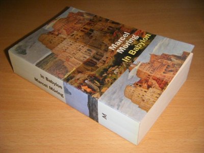 Boek met de titel: In Babylon