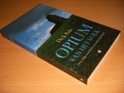 Boek met de titel: Opium van het volk
