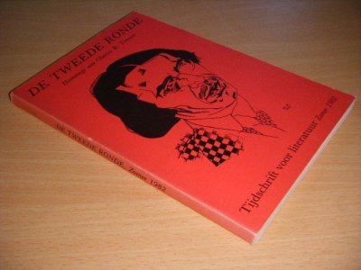 Tweedehands boek: De Tweede Ronde: Hommage aan Charles B. Timmer van auteur Marko Fondse en Peter Verstegen (red.) - Paperback, gebruikssporen, naam op titelblad, licht verkleurde rug, in goede staat.
