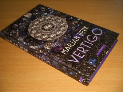 Boek met de titel: Vertigo