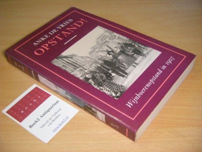 Boek met de titel: Opstand!