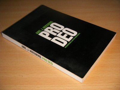 Tweedehands boek: Pro deo van auteur Abel J. Herzberg - Paperback, lichte gebruikssporen, in goede staat.