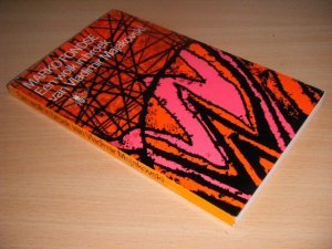 Boek met de titel: Een wolk in broek van Vladimir Majakovski