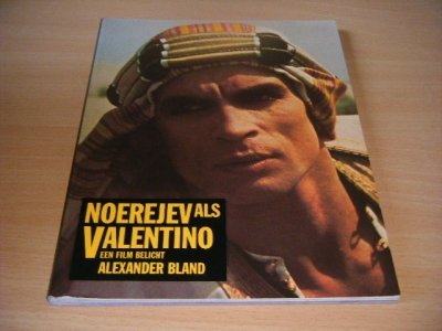 Boek met de titel: Noerejev als Valentino