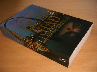 Boek met de titel: De 27e stad