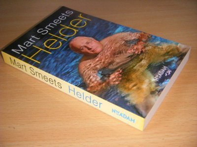 Tweedehands boek: Helder van auteur Mart Smeets - Paperback, licht verkleurde rug, in goede staat.