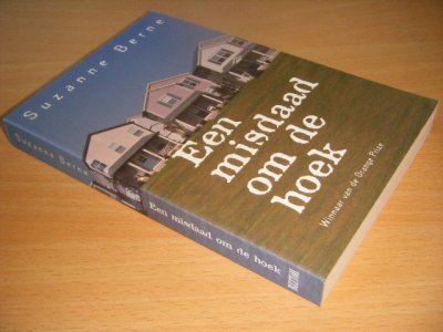 Boek met de titel: Een misdaad om de hoek